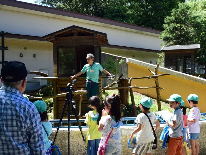 風太の「リンゴタイム」には多くの人が集まる