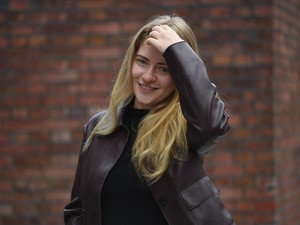 「就職＝安定」に疑問　24歳ノマドはAIを駆使、「週10時間労働」で世界を旅する