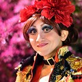 なぜドラァグ・クイーンやるの？　写真集「WHY DRAG？」エスムラルダさんインタビュー