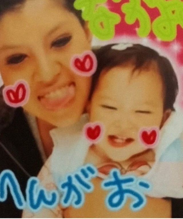 今のHanaさんの歳にはすでに子育てをしていた母／Hanaさん（@hana_sumino）提供