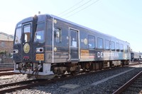 10月26日デビュー！井原鉄道「デニムトレイン」（提供：井原鉄道）