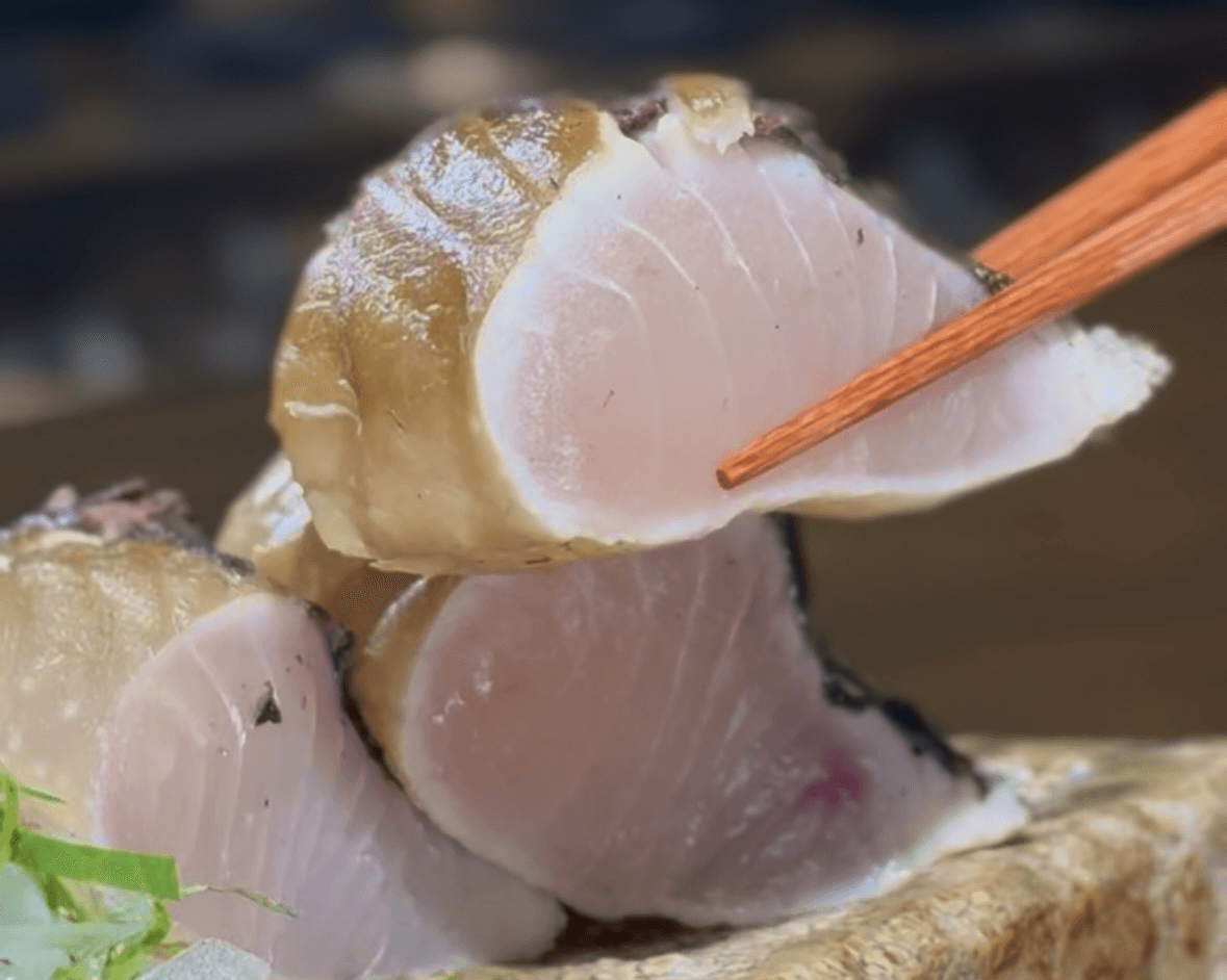 【朝食】藁焼き（サワラ）寄り