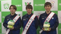 1日署長に就任した岡山湯郷ベルの福元美穂選手・内田好美選手・中野琴音選手　津山労働基準監督署　津山市山下