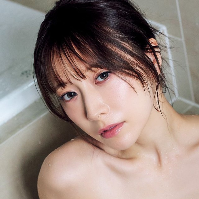 汐見まとい「週刊SPA! 」(扶桑社)8月4日号より＝撮影／高橋慶佑 ヘアメイク／海瀬志津奈（JULLY） スタイリング／田中陽子
