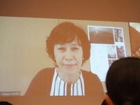 オンライン交流会に臨むアイリーン・美緒子・スミス氏
