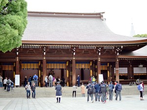 トルドー首相が訪れた明治神宮　カナダ大使館員も週末散歩