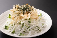 大根の「上部」はサラダにすると美味しく食べられる※画像はイメージです（UMI/stock.adobe.com）