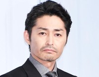 安田顕