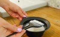 ホテルで髪の毛を染めないでほしい※画像はイメージです（Trik/stock.adobe.com）