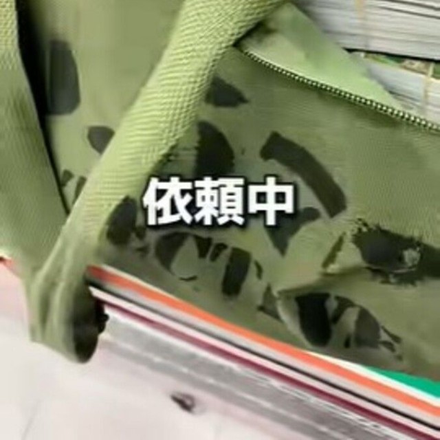 袋いっぱいのカードを持ち込み、査定依頼／投稿主さん提供