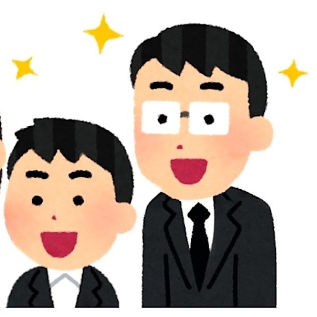 読経中のお坊さんの背後で歓声があがった！