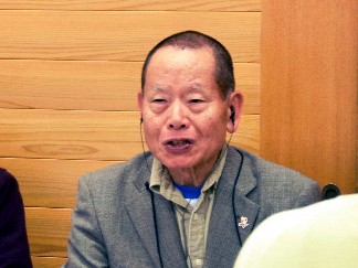 「転落死くり返さないで」　視覚障害者の通勤に付き添い支援