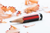 使い込まれて短くなった鉛筆 ※画像はイメージです（jamenpercy/stock.adobe.com）