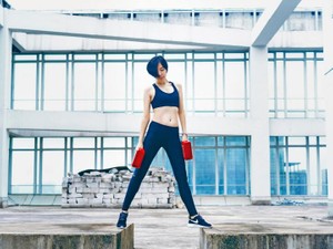 色白で華奢な体、大人しい性格。私の見た目は「運動ができない」