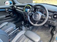 MINI「MINI コンバーチブル」（提供：norico by ガリバー）