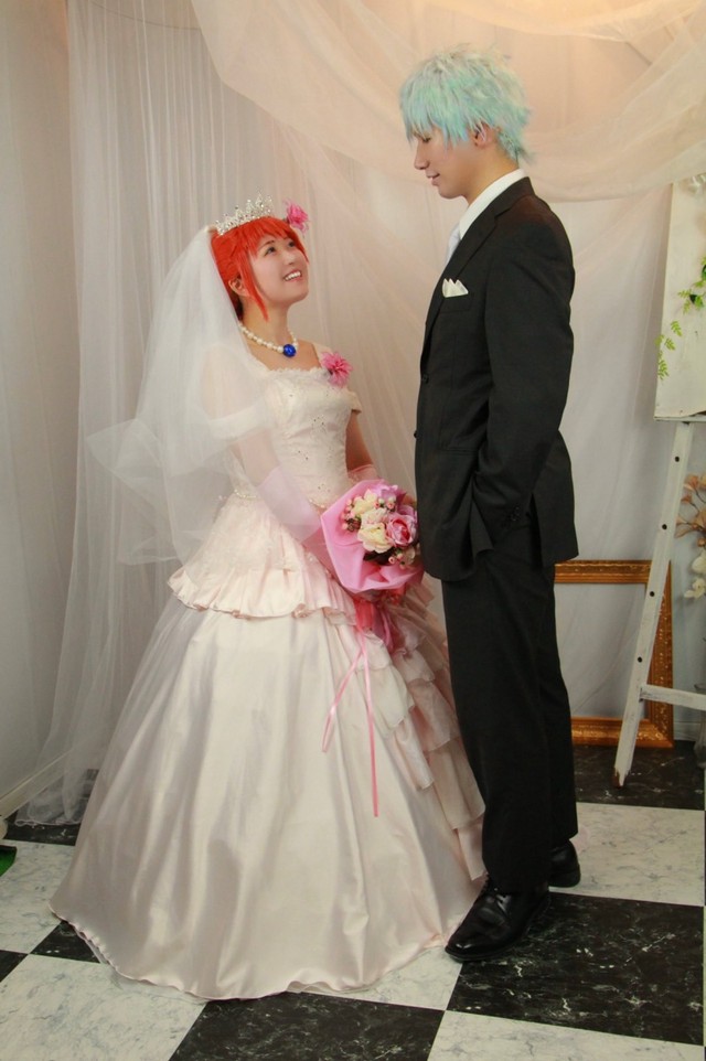 小学生の頃の手紙が話題になった姫野さん。ご主人との素敵なツーショット（画像提供：姫野ひめさん）