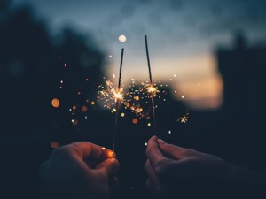 母の彼氏たちは「子どもがなあ」と言いながら離れていく。母はその後命を絶ってしまった