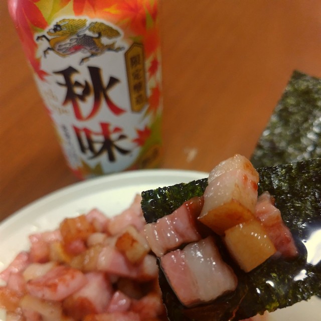 ベーコンを海苔ですくってちまちま食べるのが吉（バケツヘッドさん提供）