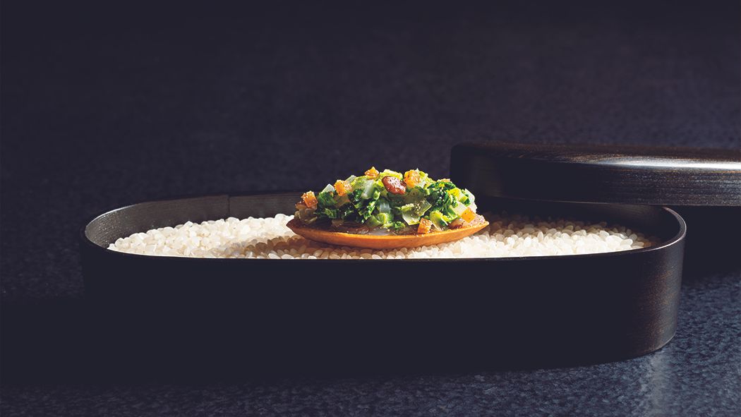 星のや_星のや東京 ダイニング1　1050_1