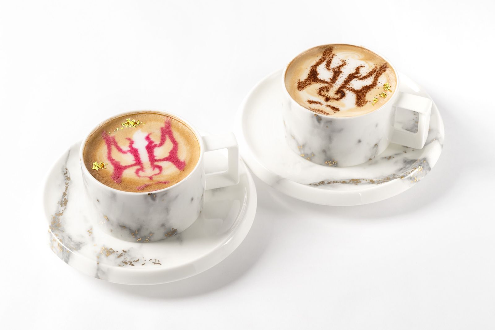 隈取ラテ-ⒸSHOCHIKU-をつけてご使用ください