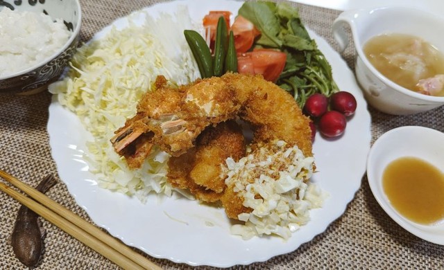 くそでかシータイガー(勿論天然)のくそでかエビフライ ※緑川美帆さん提供