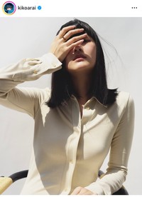 新井貴子（@kikoarai）さんのインスタグラムより