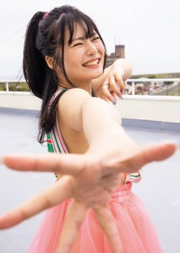 「週プレ」に登場した宮越虹海©小塚毅之／集英社