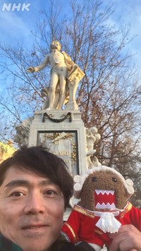 NHKアナウンサーの高瀬耕造さん（NHKのX公式アカウント「NHKアナウンス室」（@nhk_anaroom）から）