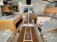 現在整備中のサントリーマーメイドⅢの内部。2カ月から3カ月をここで過ごされるんですね＝撮影：小嶋あきら