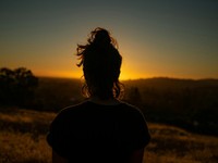 「俺と寝るのはそんなに嫌？」。あの夜、黙ることを選んだ私へ