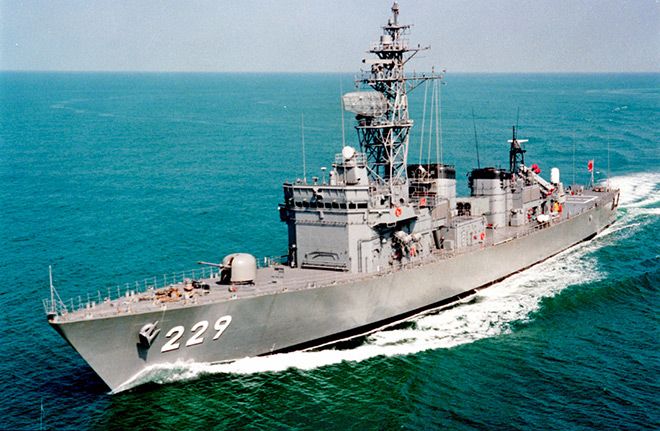 Japan weighs destroyer exports to S.E. Asia amid legal challenges