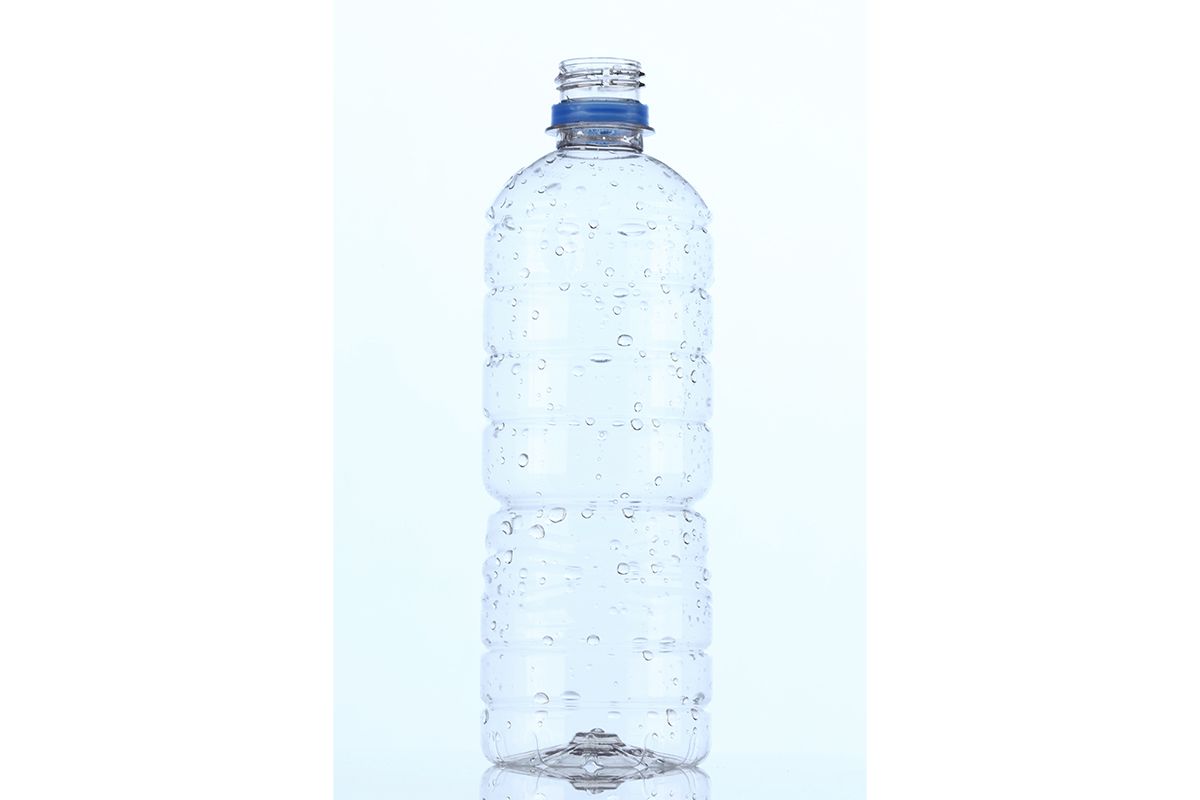 ペットボトル＝2026年2月12日、関口聡撮影