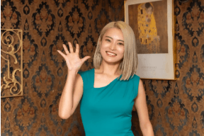 ABEMAの新番組「資産、全部売ってみた」で番組MCに決定した小島瑠璃子（C）AbemaTV,Inc.