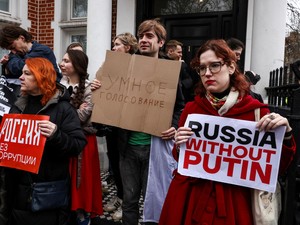 ウクライナ侵攻で加速？プーチン氏のゆがんだジェンダー観　母性と出産を賛美する背景