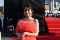 「第3回 横浜国際映画祭」で人生初のレッドカーペットを歩いた蓬莱舞（提供）