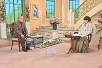 6日放送の「徹子の部屋」に出演する斉藤暁（左）と司会の黒柳徹子＝テレビ朝日提供