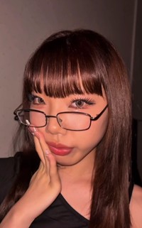 メガネを足すことで抜け感を意識／まりあさん（@maria_desutte）提供