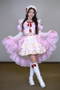 杏ジュリア(撮影・金居みつよし）