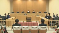 1審判決の法廷（高松地裁　4月）