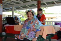 ニウエの朝市で出会った国会議員のヴァアインガ・トゥクイトンガさん