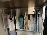 棚にもびっしりとSEVENTEENのアイテムが並んでいる／投稿主さん（@megupan_factory）提供