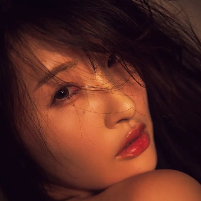 原つむぎ写真集「Bloom」（ワニブックス）より＝撮影・TOYO