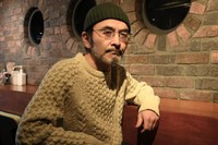 映画『逃走』で桐島聡を演じた古舘寛治（撮影：磯部正和）