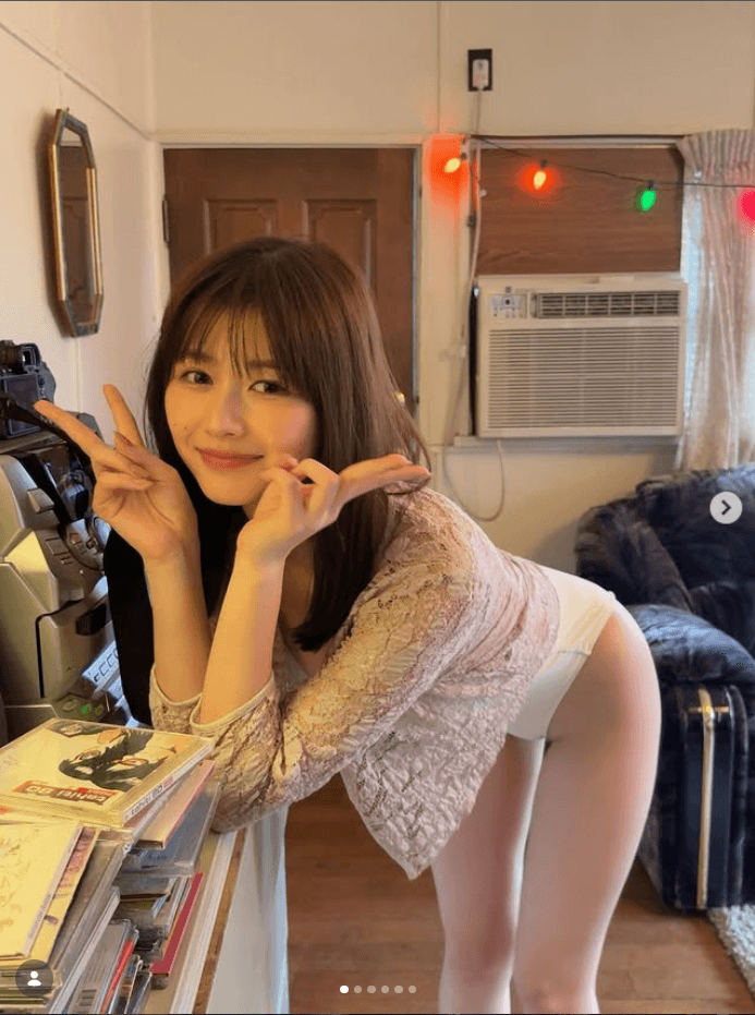 「FLASH」（26年4月7日発売号）に登場した冴木柚葉のオフショット　本人のインスタグラム（@yuzuha_saeki）より