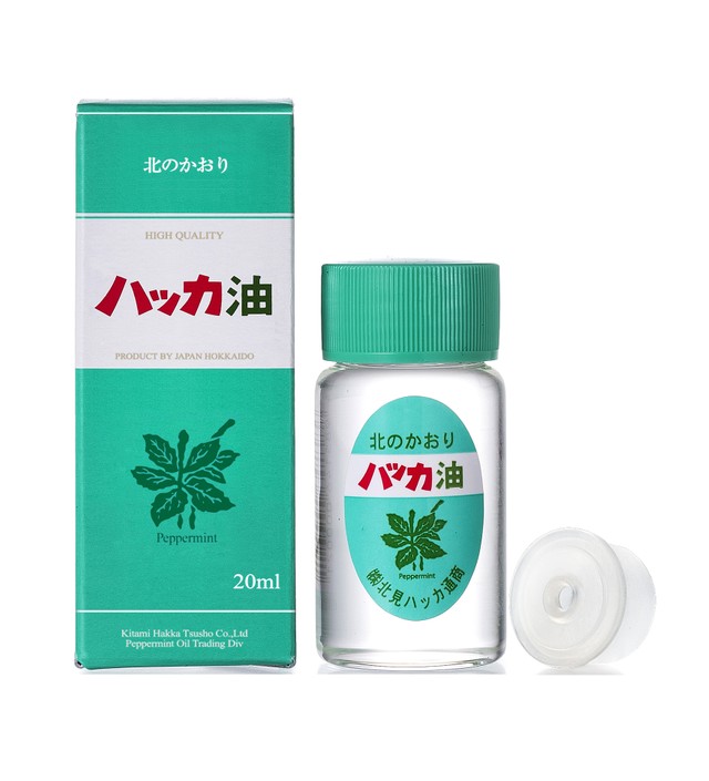 1滴ずつ使える中栓付きボトルも人気。20ml入りで価格は1,080円（税込）