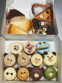 娘の誕生日に集結した可愛いケーキたち／mame_nomameさん（@mame_nomame）提供