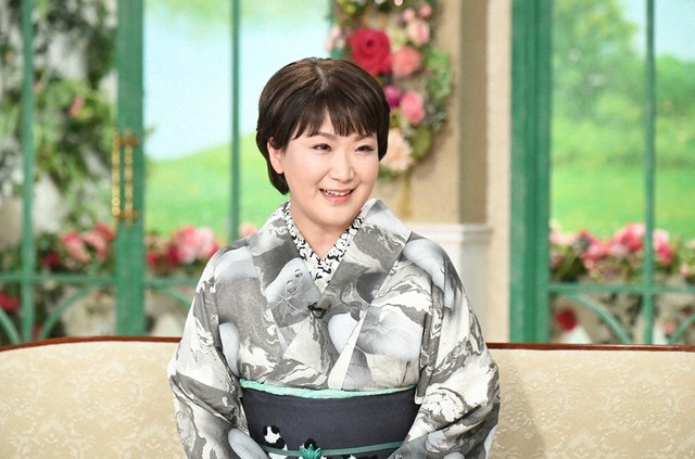 闘病生活を振り返る市川由紀乃さん