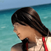 「FLASH」（26年1月27日発売号）に登場した美波那緒のオフショット　本人のX（@_nao_minami）より＝26年1月27日投稿