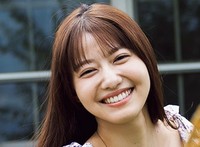 高橋かの（撮影／藤本和典　ヘアメイク／萩村千紗子　スタイリング／木村美希子）