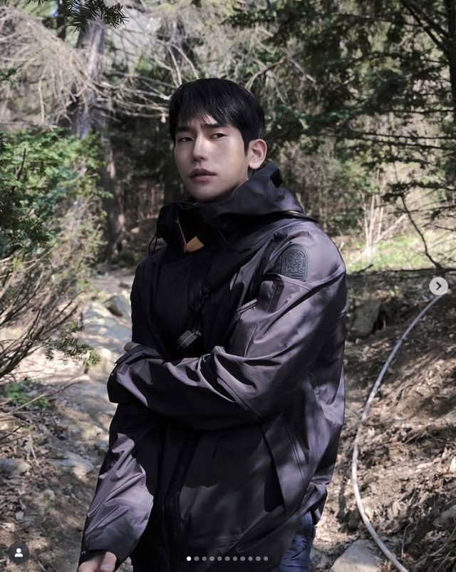 ユク・ジュンソの公式インスタグラム@6doryより